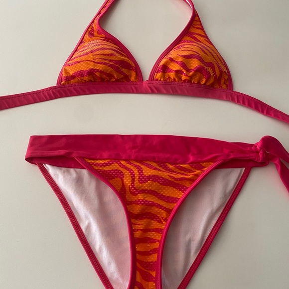 y2k animal print guess bikini set - Picture 3 of 14